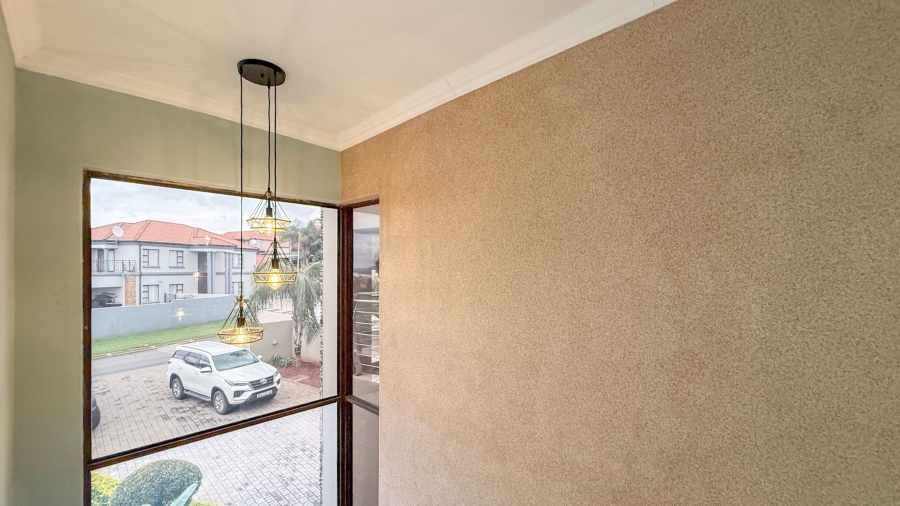 4 Bedroom Property for Sale in Birdwood Estate North West